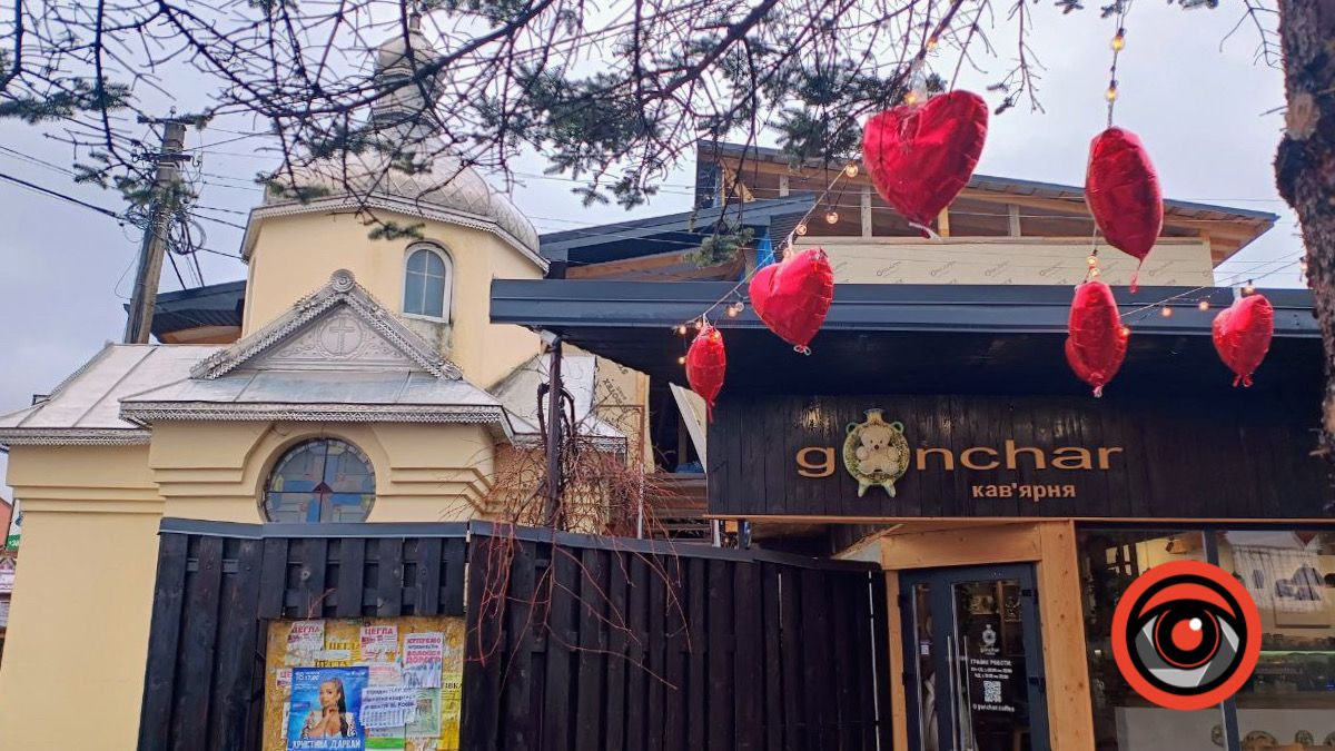 Скільки у Косові коштують троянди та тюльпани 14 лютого 4