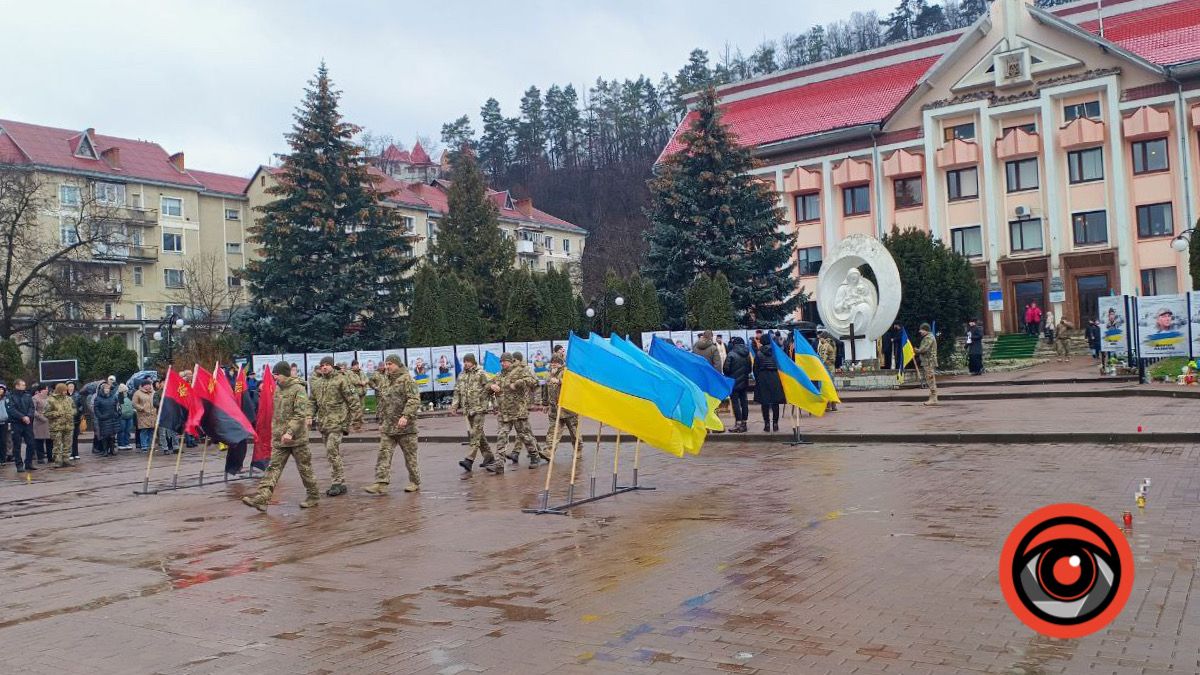 У грудні виповнилося 27: Косів зустрів полеглого Героя Богдана Ігнатюка 4