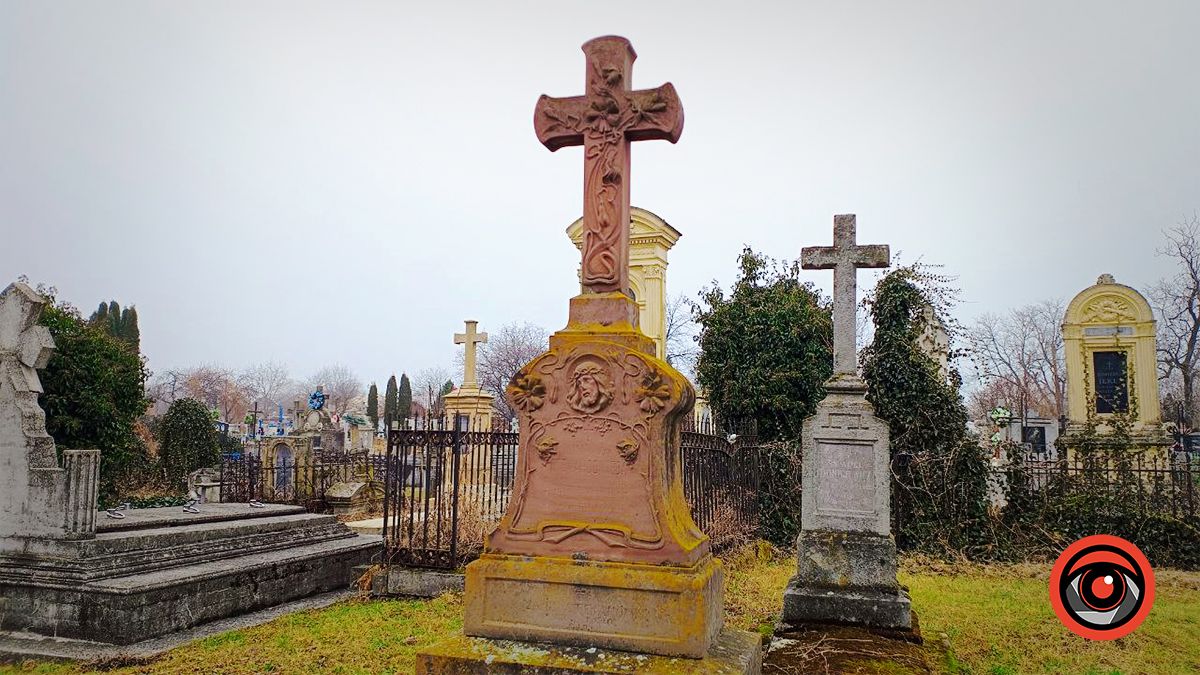 Є тут польські і українські могили