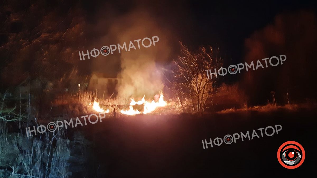 Масштабна пожежа у Коломиї | Знову палає суха трава