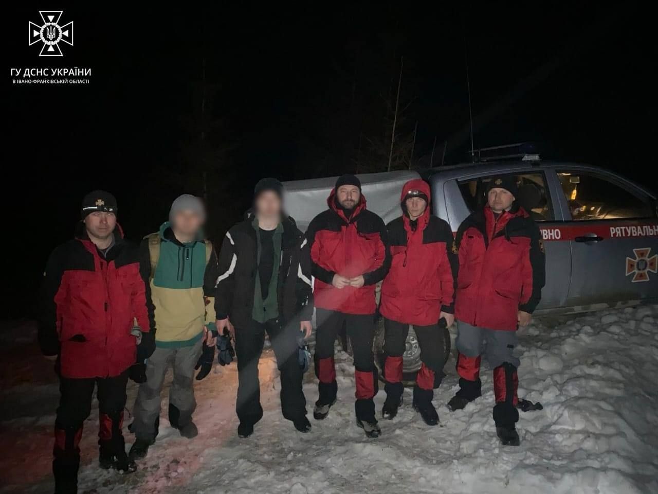 Один травмувався, а двоє заблукали: 17 лютого рятували туристів у Карпатах 2