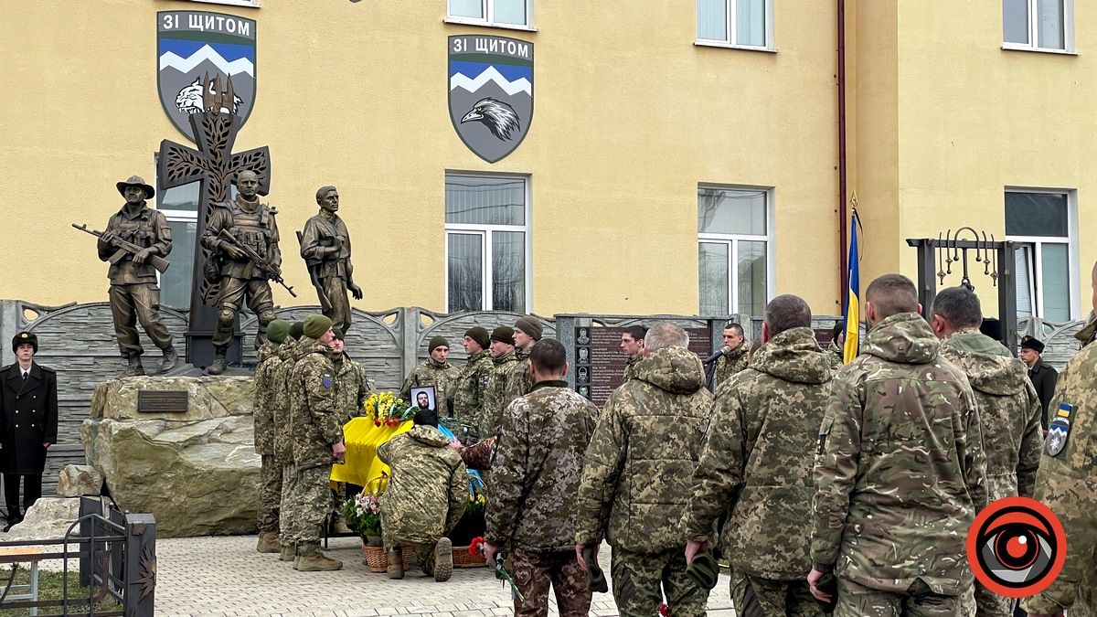 У Коломиї віддали шану загиблому "едельвейсу" Юрію Татарчуку 4