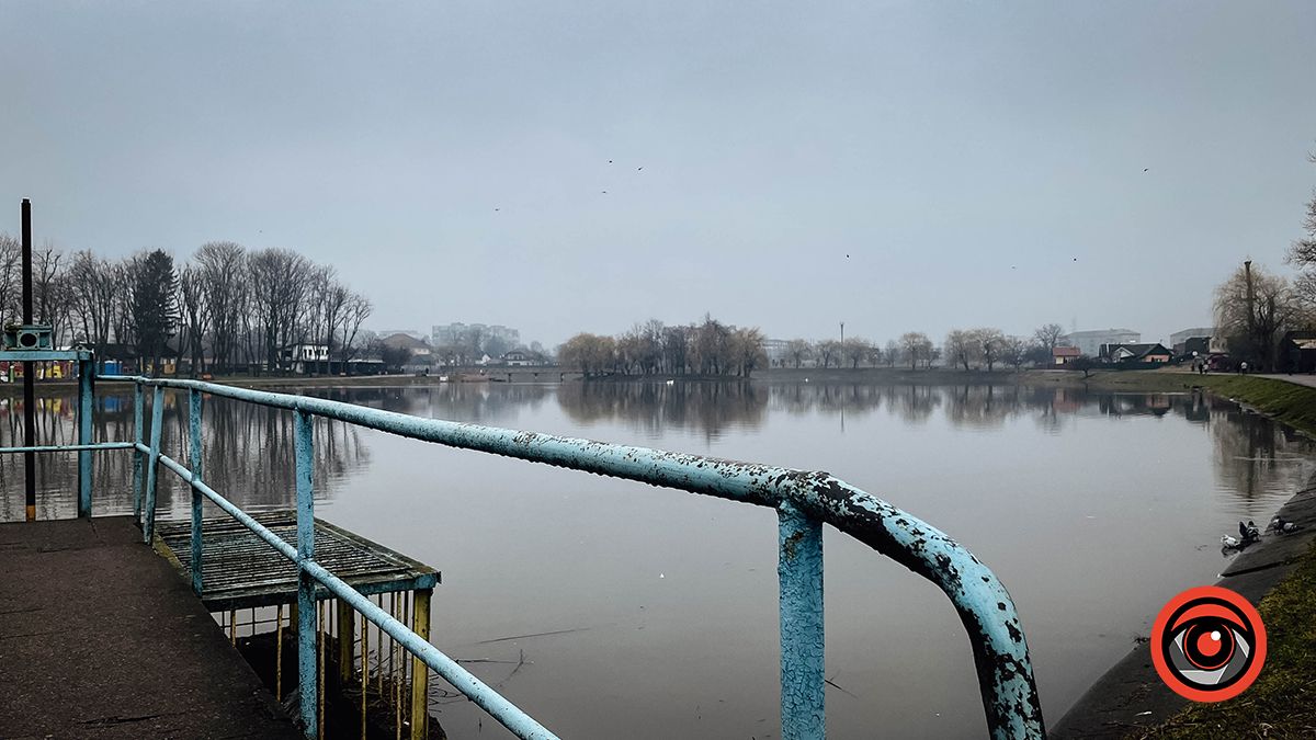 В останній день зими в Коломиї водолази врятували з озера чоловіка