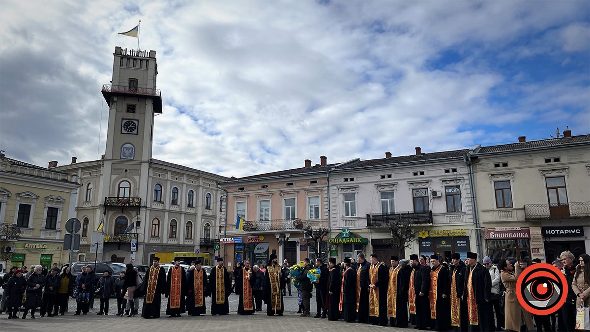 Коломия вшанувала пам’ять Героїв Небесної Сотні 8