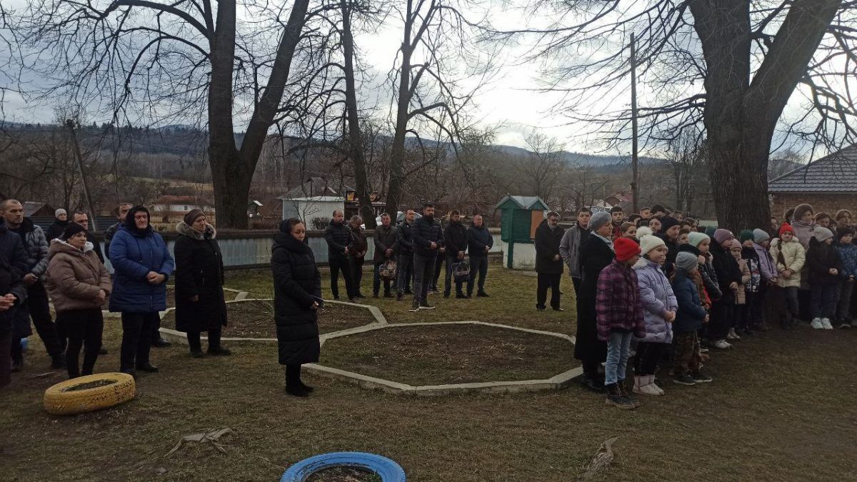 В Молодятині відкрили меморіальну дошку загиблому воїну Руслану Шелембину 3