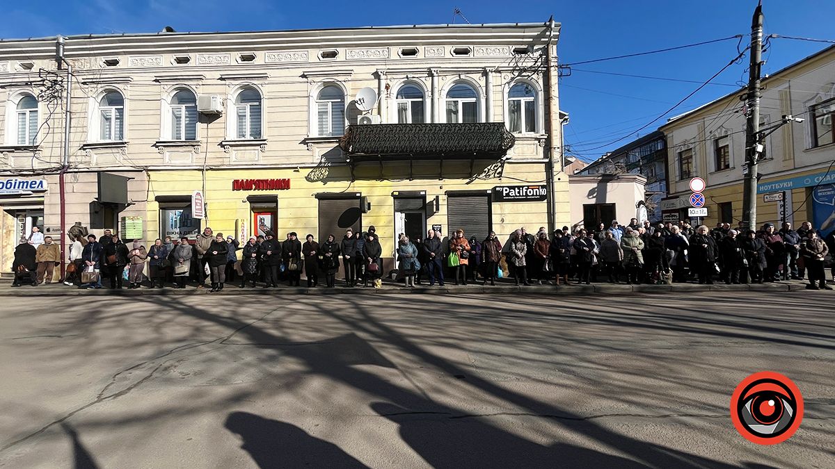 22 лютого Коломия прощалася з Героєм Михайлом Дрогомирецьким 1