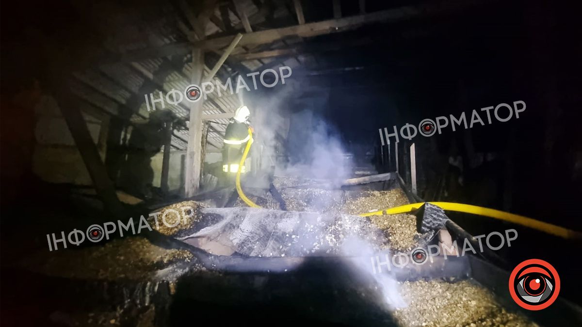 На Снятинщині протягом доби рятувальники приборкували дві пожежі 1