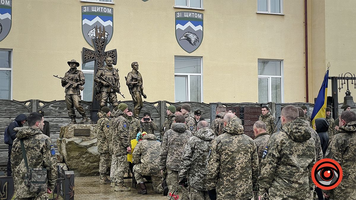 До Коломиї навіки повернувся загиблий "едельвейс" Петро Іванович 6