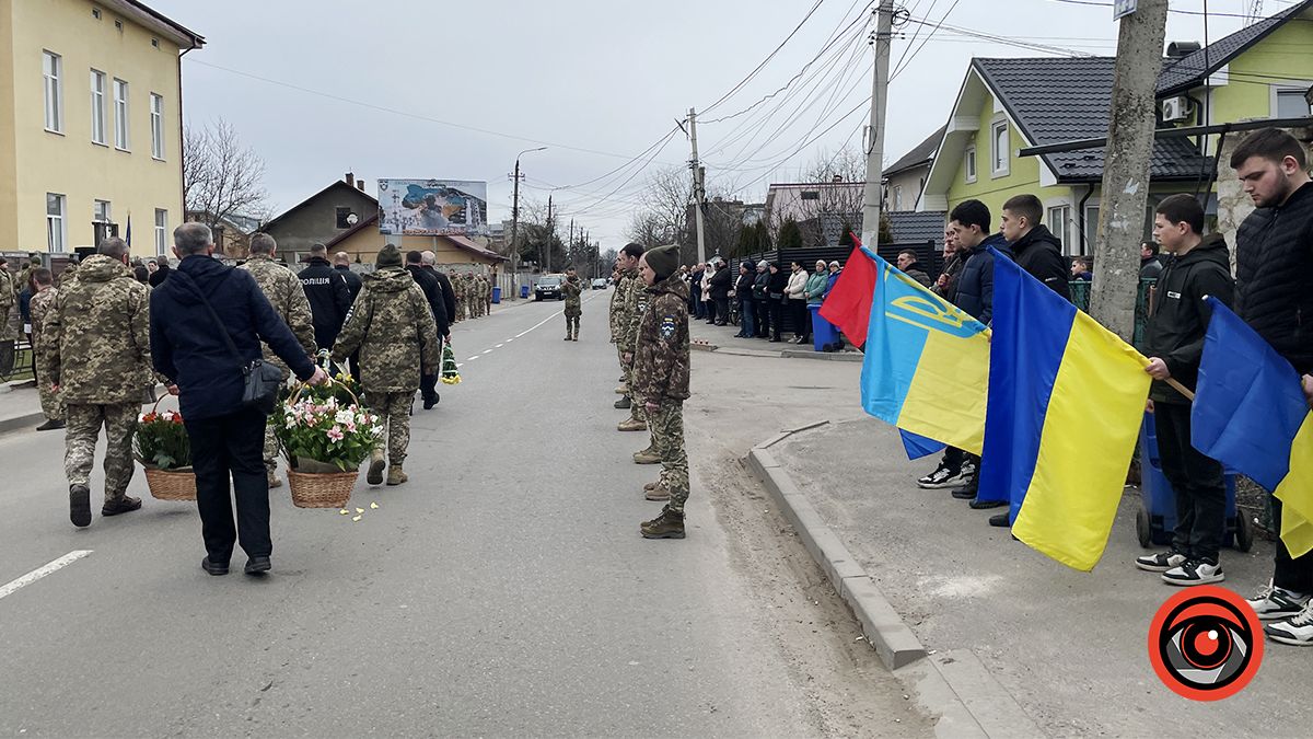 У Коломиї віддали шану загиблому "едельвейсу" Юрію Татарчуку 2