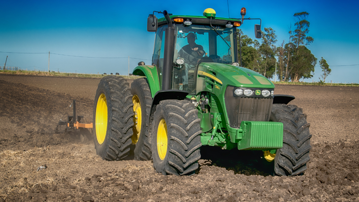 Комунальне підприємство Коломиї відтепер заробляє оранкою