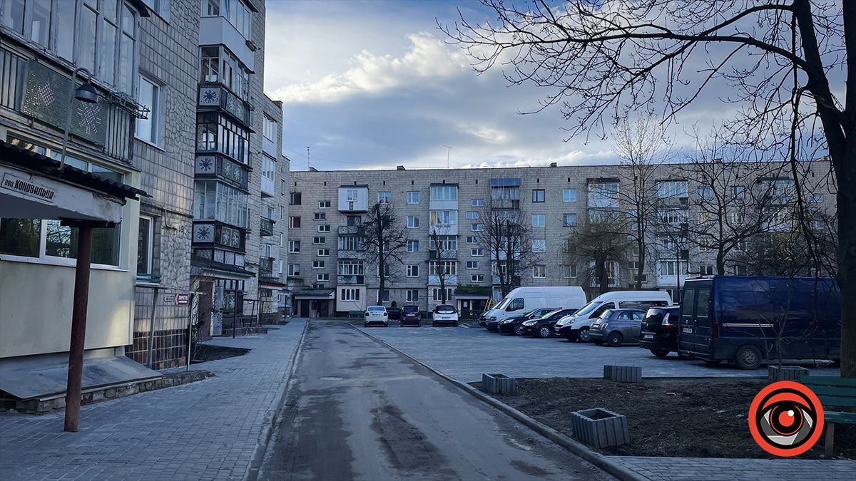 У Коломиї чоловік впав з даху багатоповерхівки 1