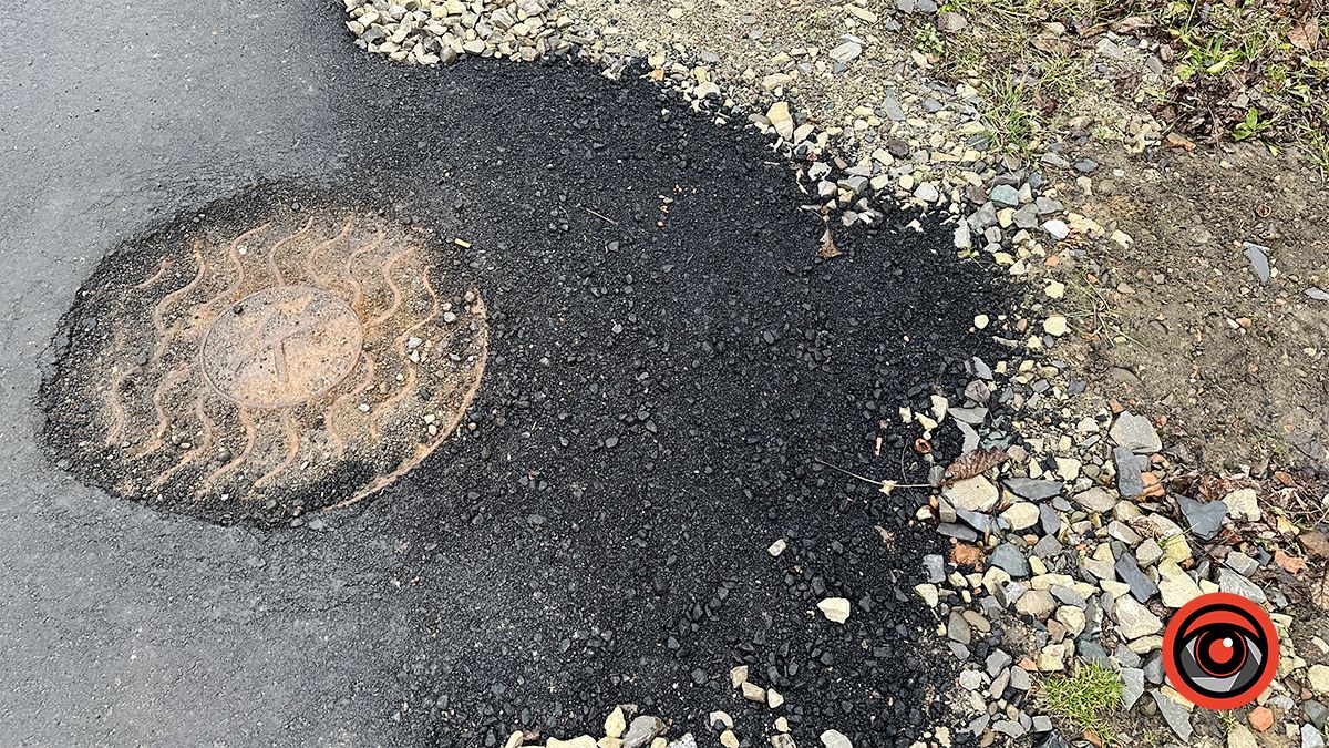 Тріщини та крихкий асфальт | Як зараз виглядають вулиці, які заасфальтували наприкінці минулого року 10