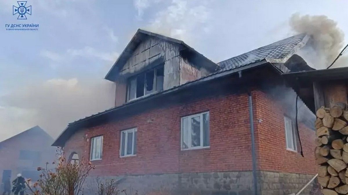 На Надвірнянщині горів житловий будинок