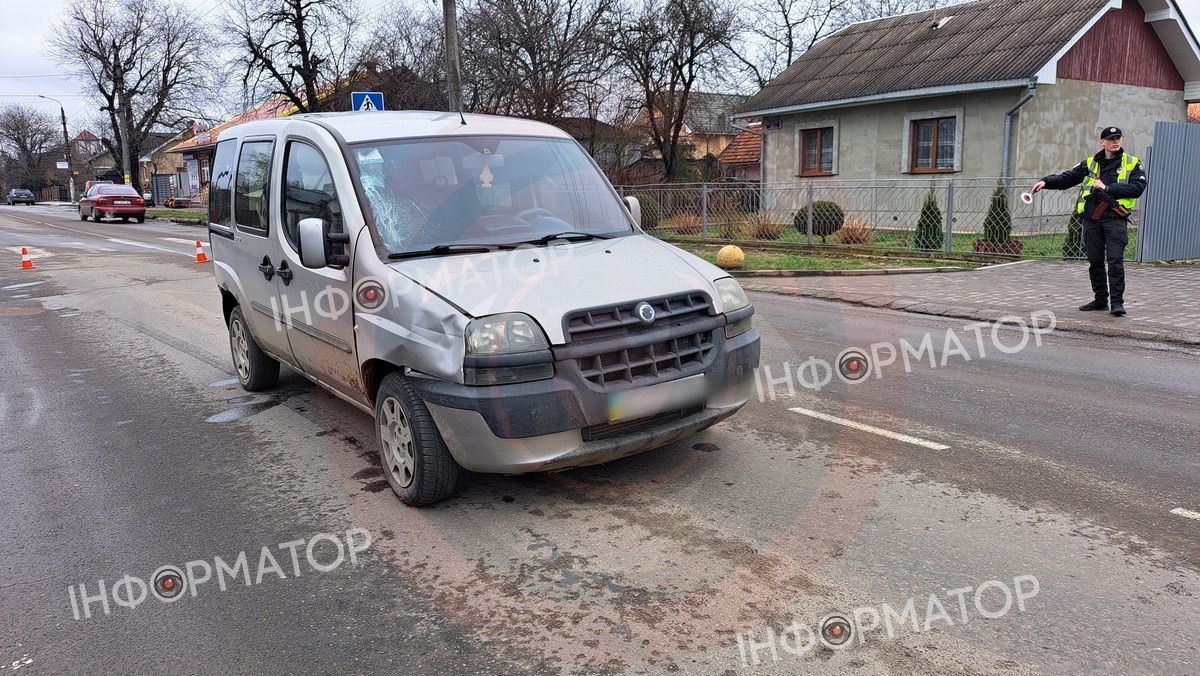 У Коломиї під колеса авто потрапила неповнолітня дівчинка 1