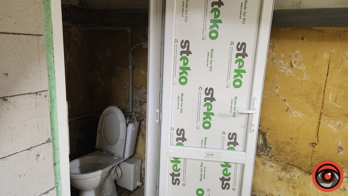 Переможців нема, але частина робіт виконана: ситуація довкола укриття ратуші 3