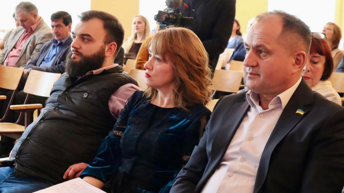 Мільйон доходу, готівка в доларах, соціальні виплати та щедрі матеріальні допомоги | Декларація заступника мера Коломиї Михайла Качанського 3