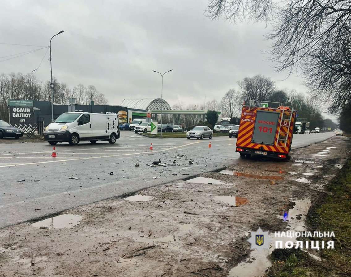 Під Калушем в ДТП загинула 32-річна коломиянка, 5-річна дитина та травмувалось немовля 4