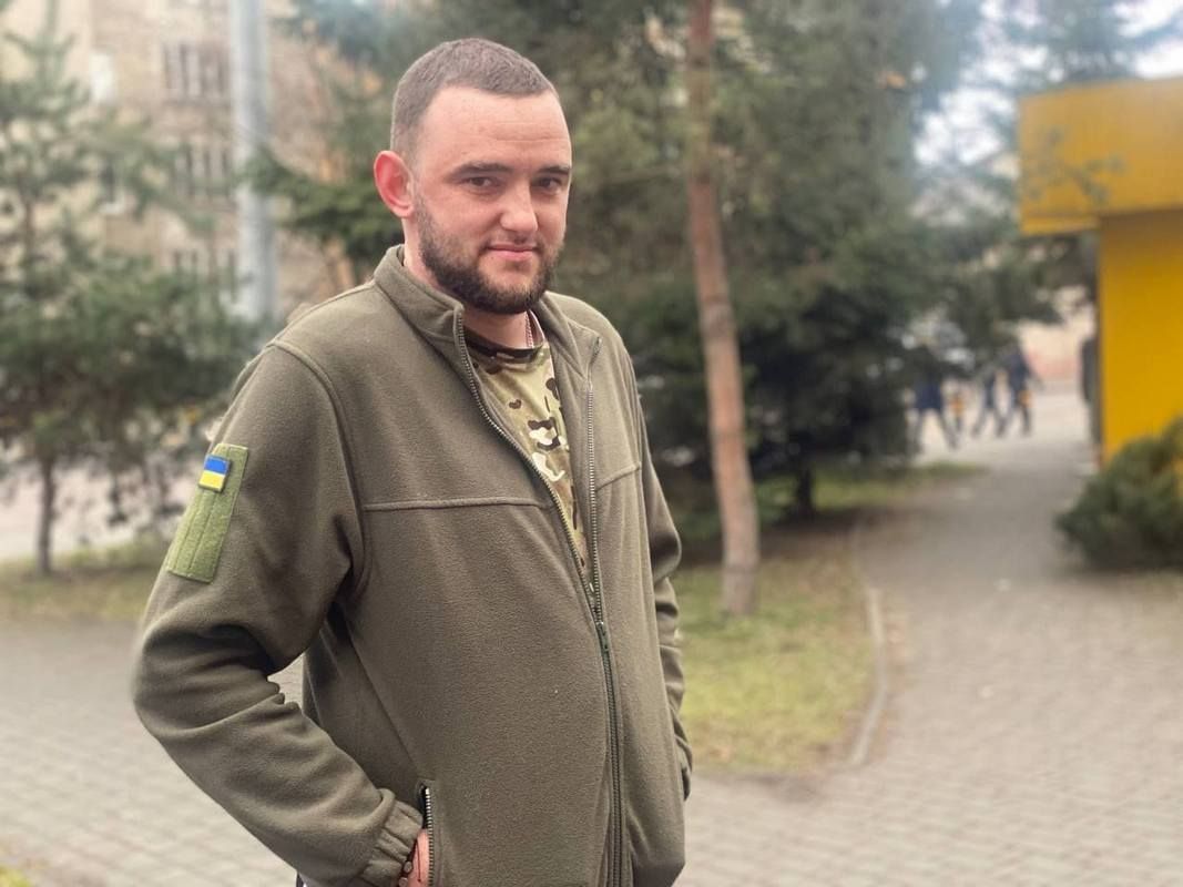 Прикарпатським медикам вдалось врятували від ампутації ногу захисника 1