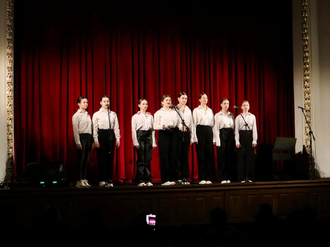 У Коломиї діти провели благодійну акцію, щоб зібрати кошти для захисників 7