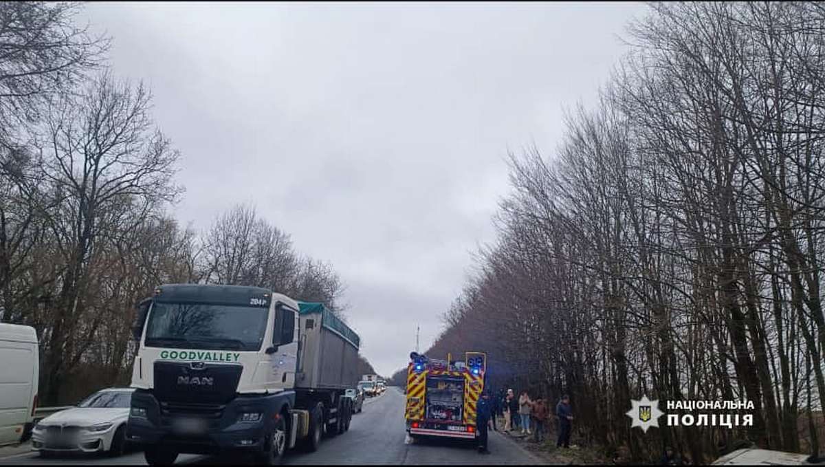 Моторошна аварія на Прикарпатті: троє загиблих на трасі Н-09 1