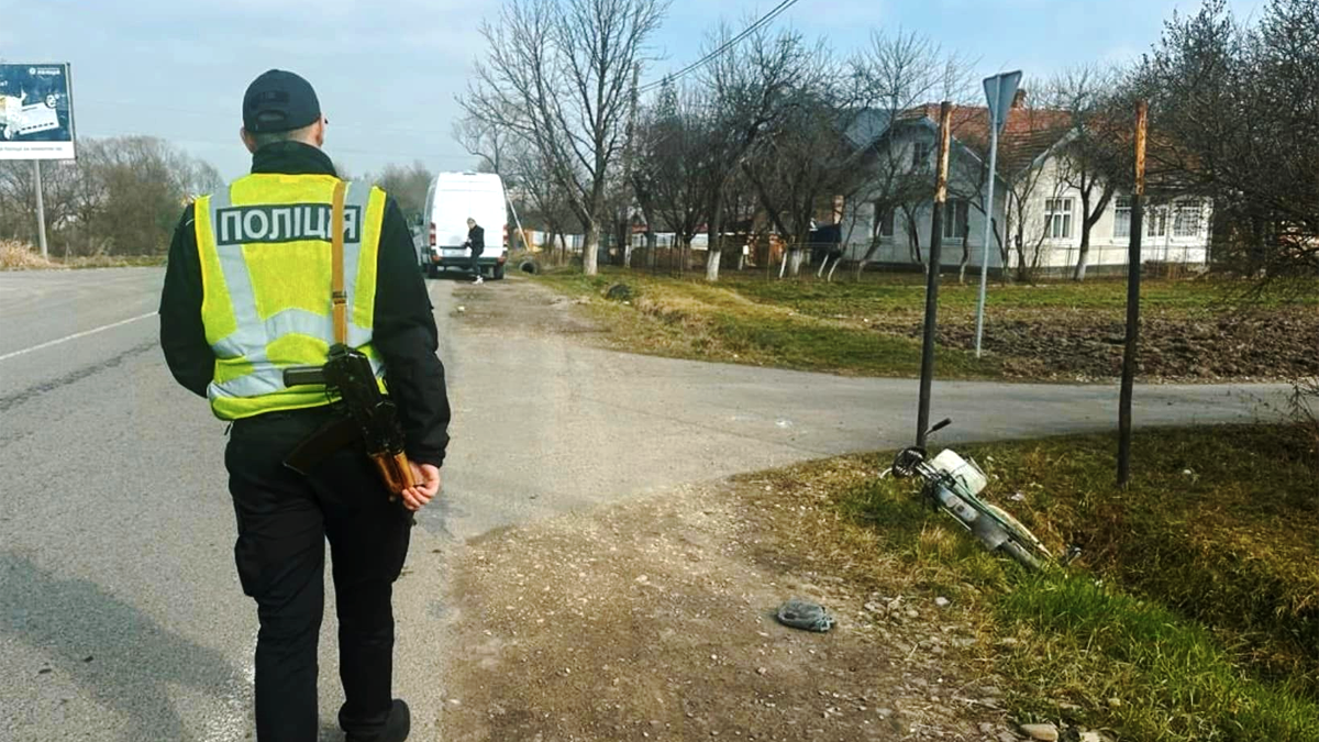 З'явилися нові деталі ДТП під Коломиєю, у якій постраждав велосипедист 1