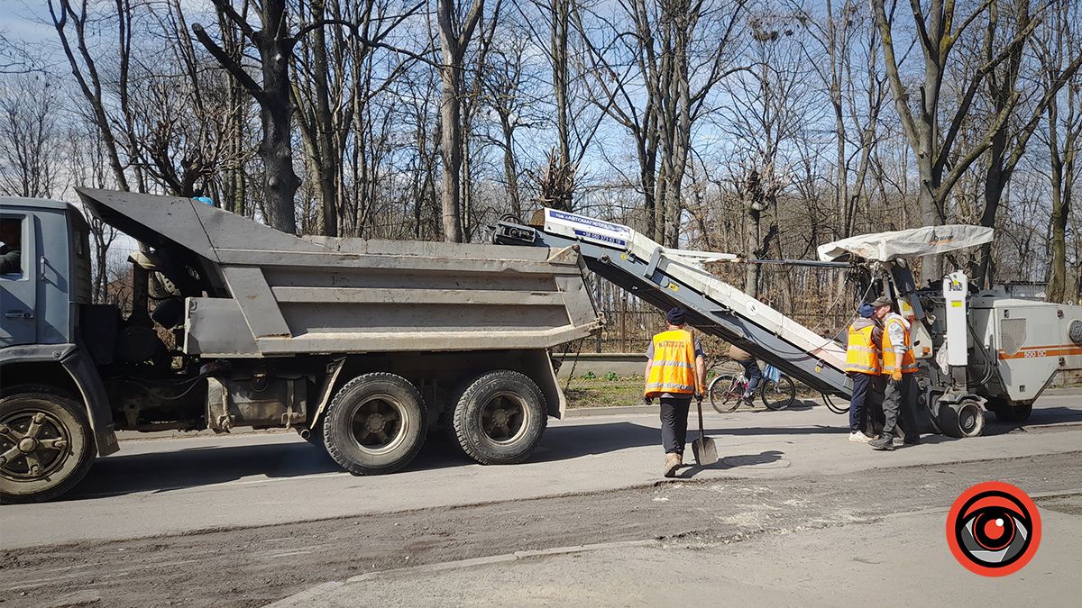 Алілуя: у Коломиї розпочали ремонт вулиці Петлюри 3