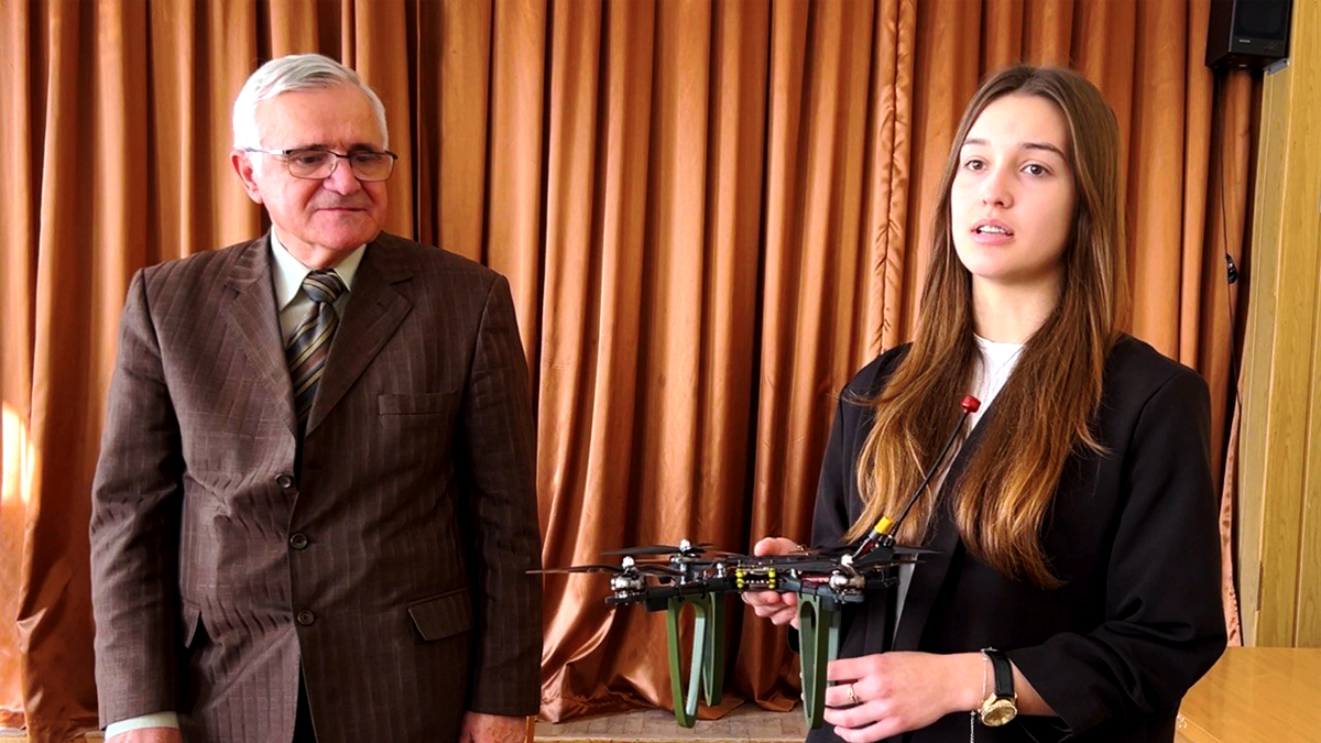 "Пташки" для Едельвейсів | коломийські навчальні заклади придбали 13 FPV-дронів 1