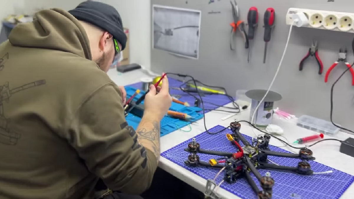 Коломияни можуть задонатити на виробництво дронів для "едельвейсів"