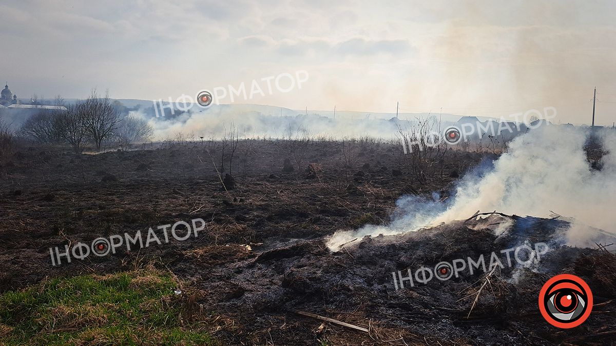 Під Коломиєю знову димлять поля