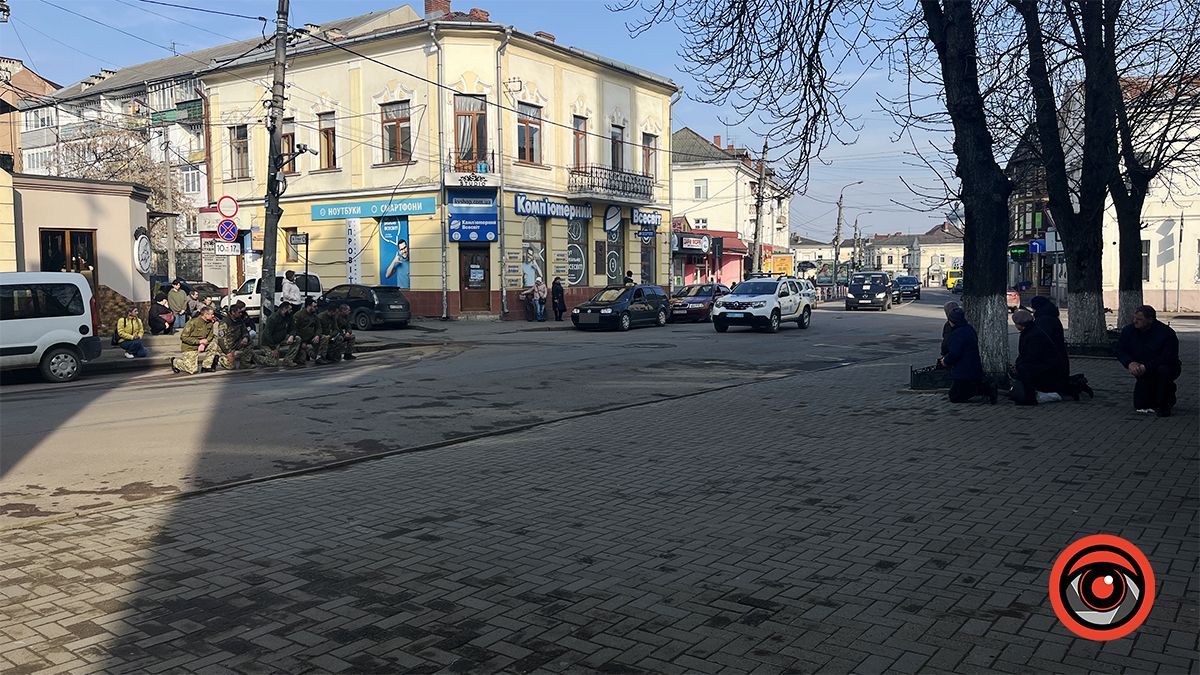 До рідної Коломиї назавжди повернувся воїн Назарій Гнатишак 1