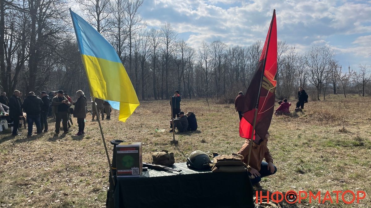 У Коломиї висадили 65 канадських дубів на Алеї Добровольців 9