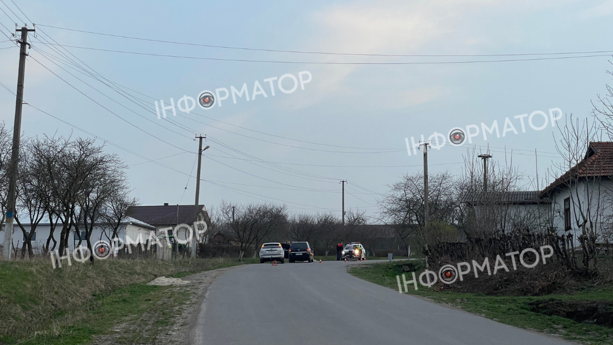 Неподалік Коломиї під колеса автомобіля потрапила людина 1