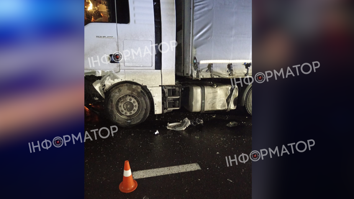 Масштабна ДТП у Заболотові: зіткнулись два легковика та фура. ФОТО 5