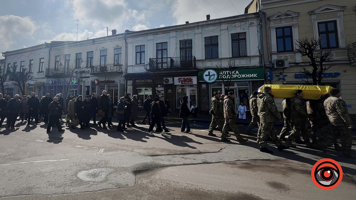 У Коломиї в останню дорогу провели добровольця Івана Борейка 17
