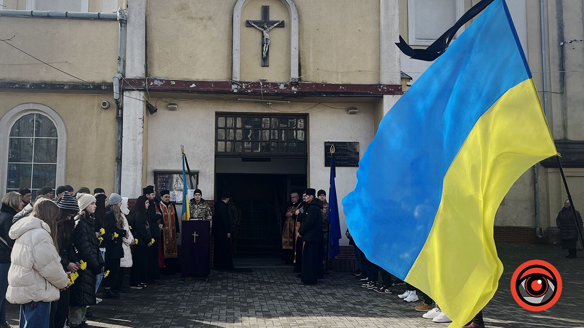 У Коломиї в останню дорогу провели добровольця Івана Борейка 2