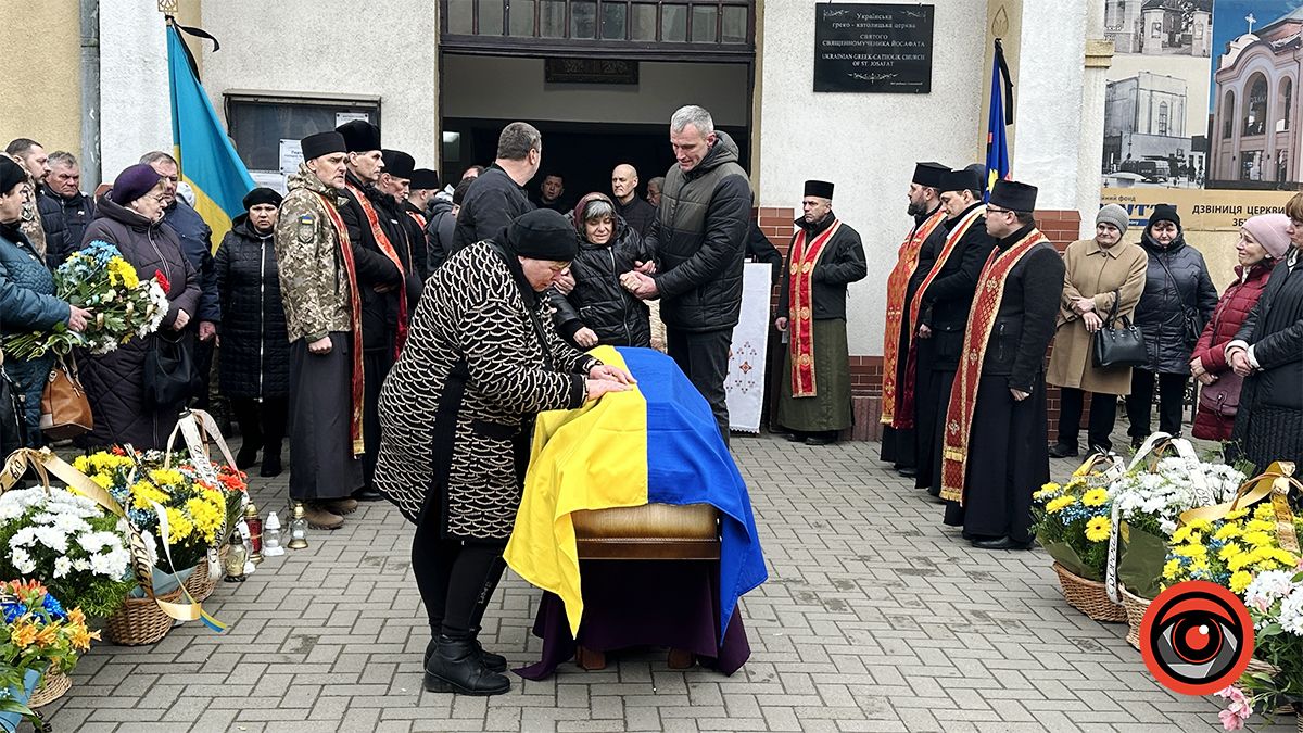 Сьогодні Коломия провела в останню путь Героя Назарія Гнатишака 2