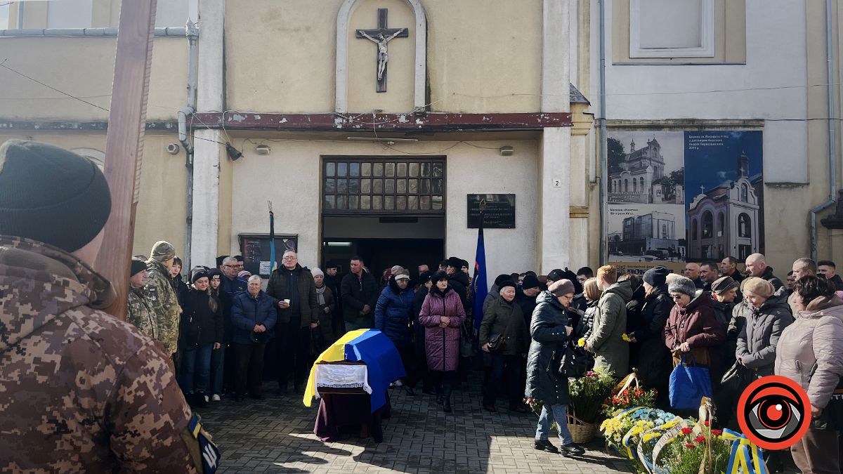 У Коломиї в останню дорогу провели добровольця Івана Борейка 5