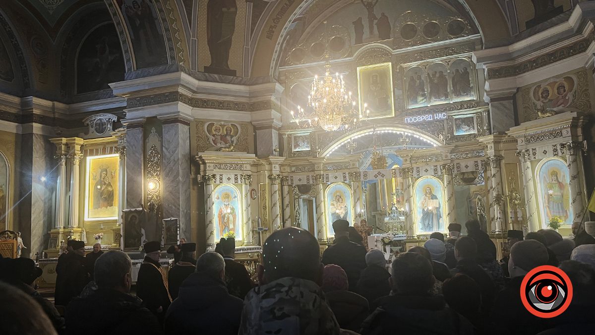 У Коломиї в останню дорогу провели захисника Сергія Резніка 4