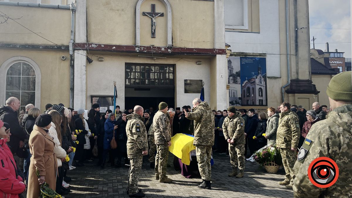 У Коломиї в останню дорогу провели добровольця Івана Борейка 4