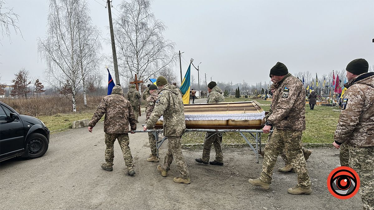 Сьогодні Коломия провела в останню путь Героя Назарія Гнатишака 6