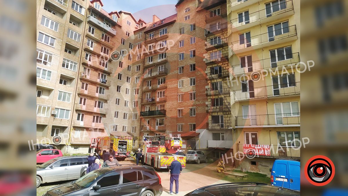 У Коломиї горить новобудова. Фото 4
