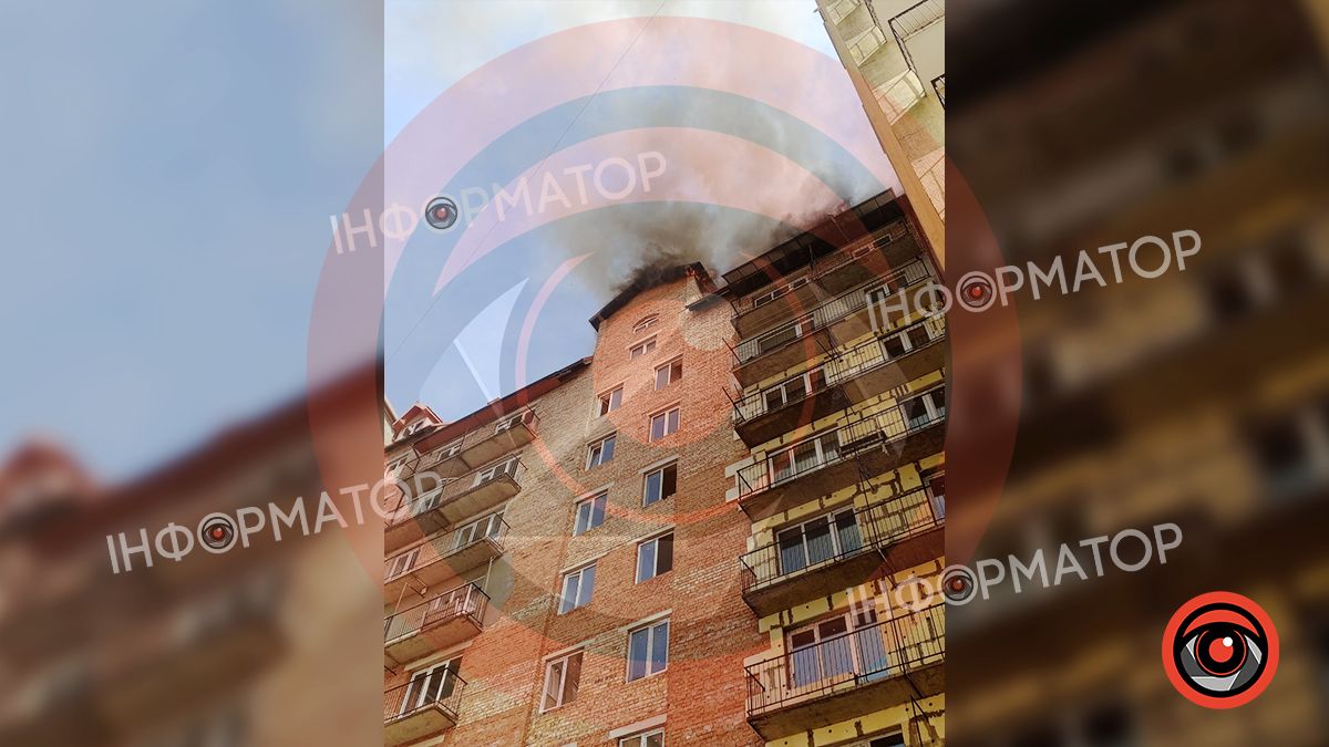 У Коломиї горить новобудова. Фото 5