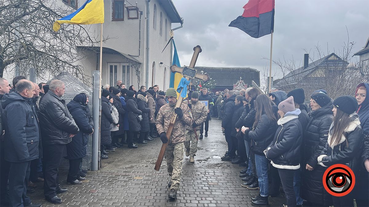 У Замулинцях на вічний спочинок провели Героя Степана Гуню 3