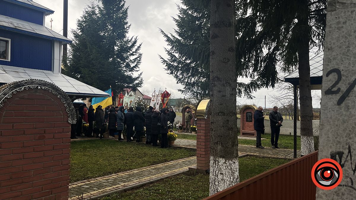 У Замулинцях на вічний спочинок провели Героя Степана Гуню 15