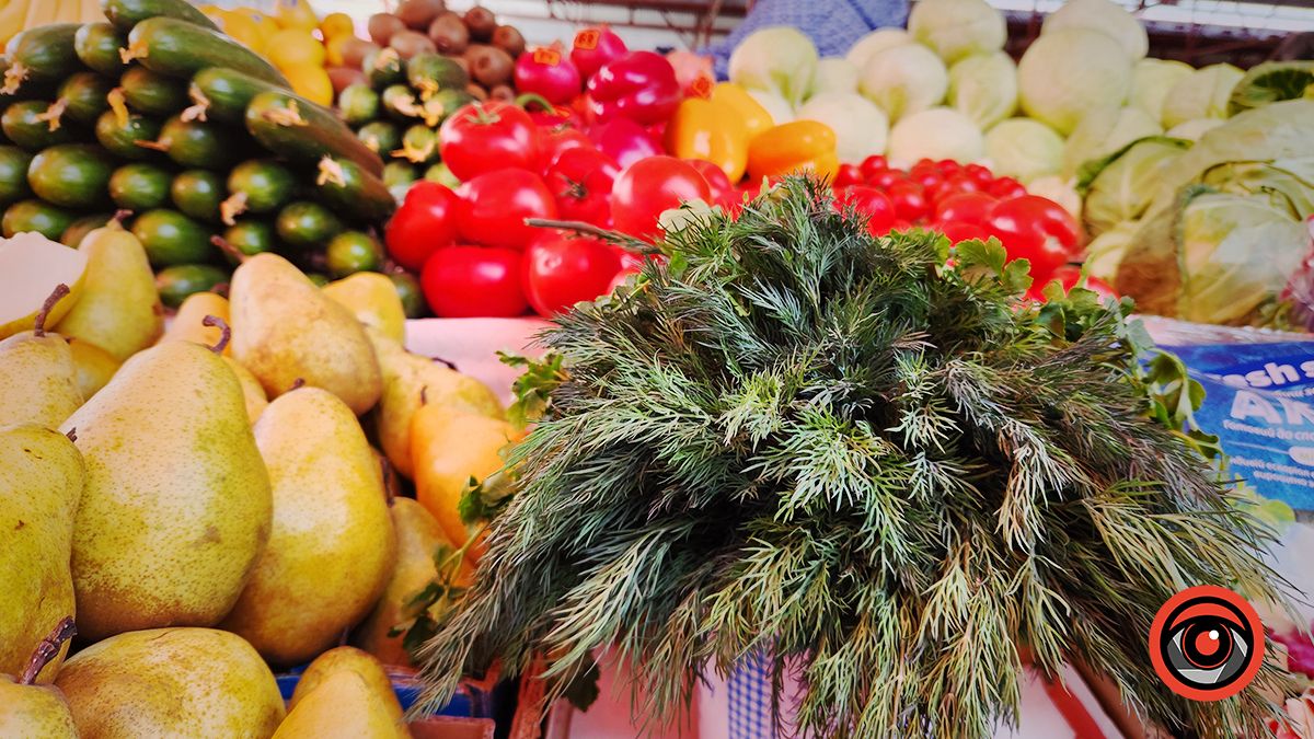 Перші "молоді" овочі та зелень | Які ціни на ринку в Коломиї 2