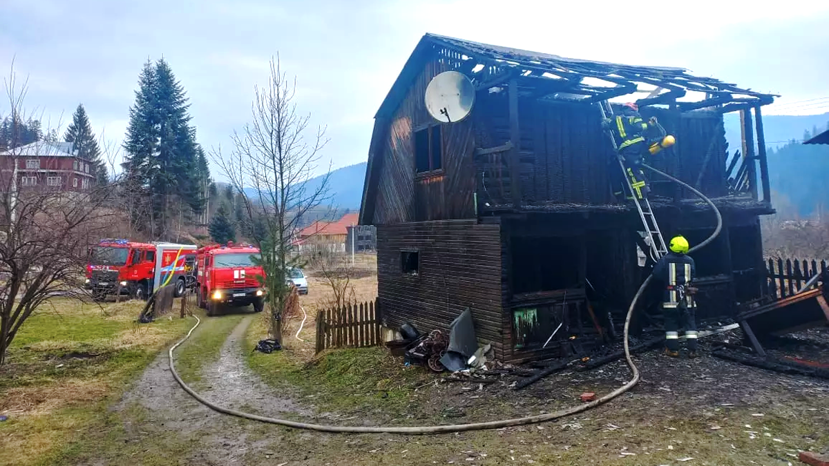 На Надвірнянщині палало приміщення сауни 1