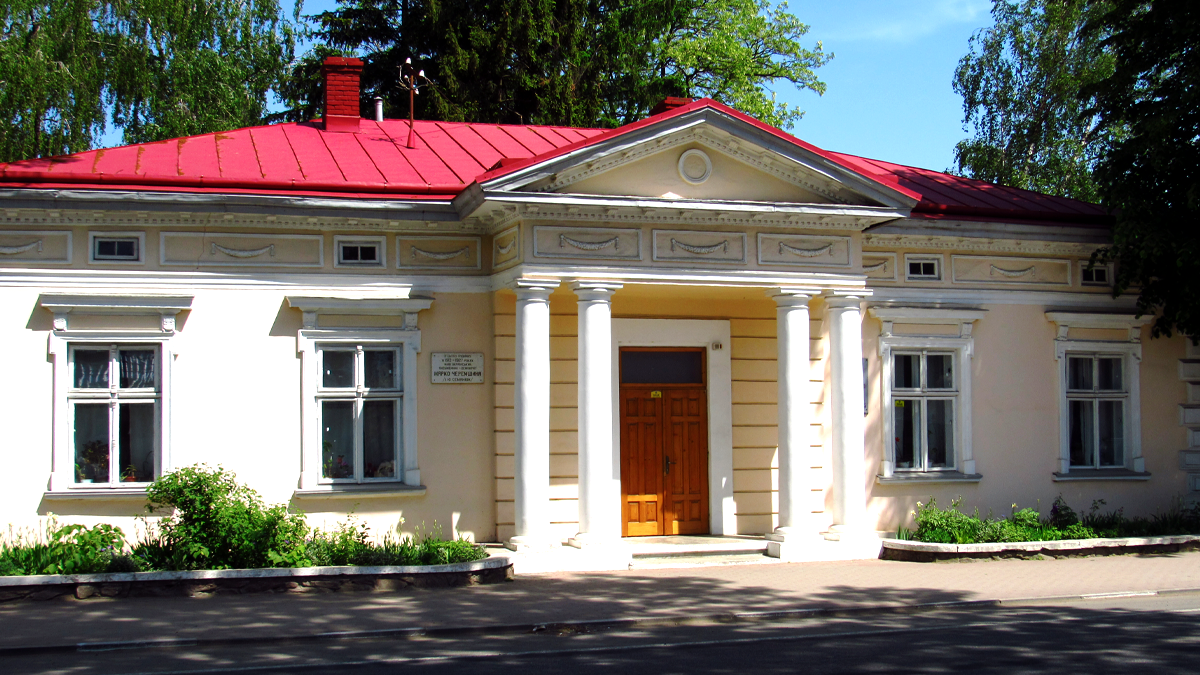 Майже 1,3 млн за 7 місяців | У Снятині ремонтують літературно-меморіальний музей Марка Черемшини