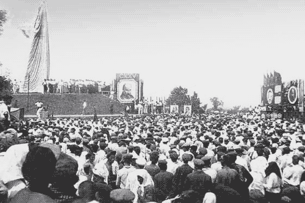 Відкриття оновленого пам'ятника на могилі Шевченка, 1939