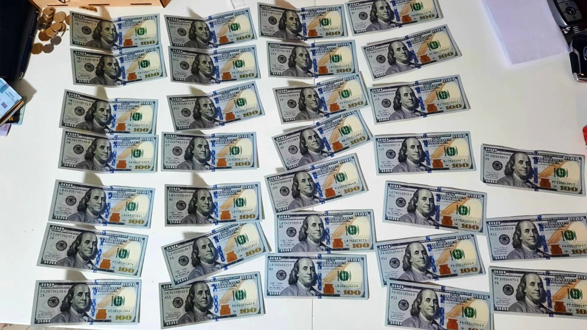 За «зняття порчі» закарпатка віддала понад 1,5 млн гривень та золоті прикраси 2