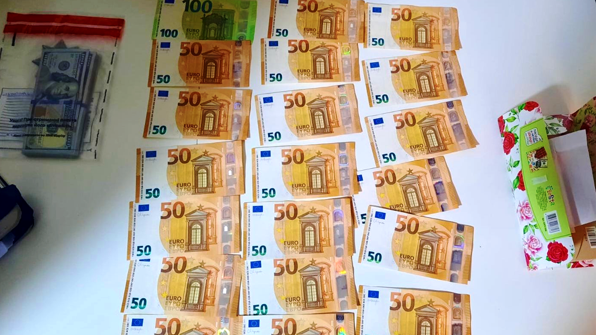 За «зняття порчі» закарпатка віддала понад 1,5 млн гривень та золоті прикраси 4